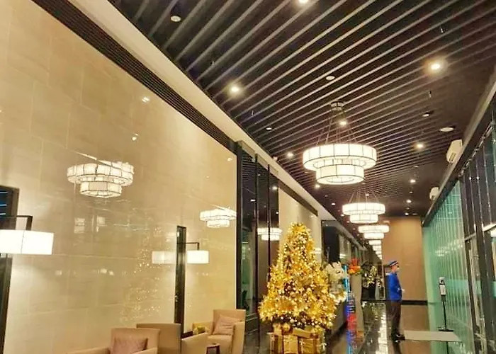 Ambiance Air Ayala Makati Balcony Netflix شقة